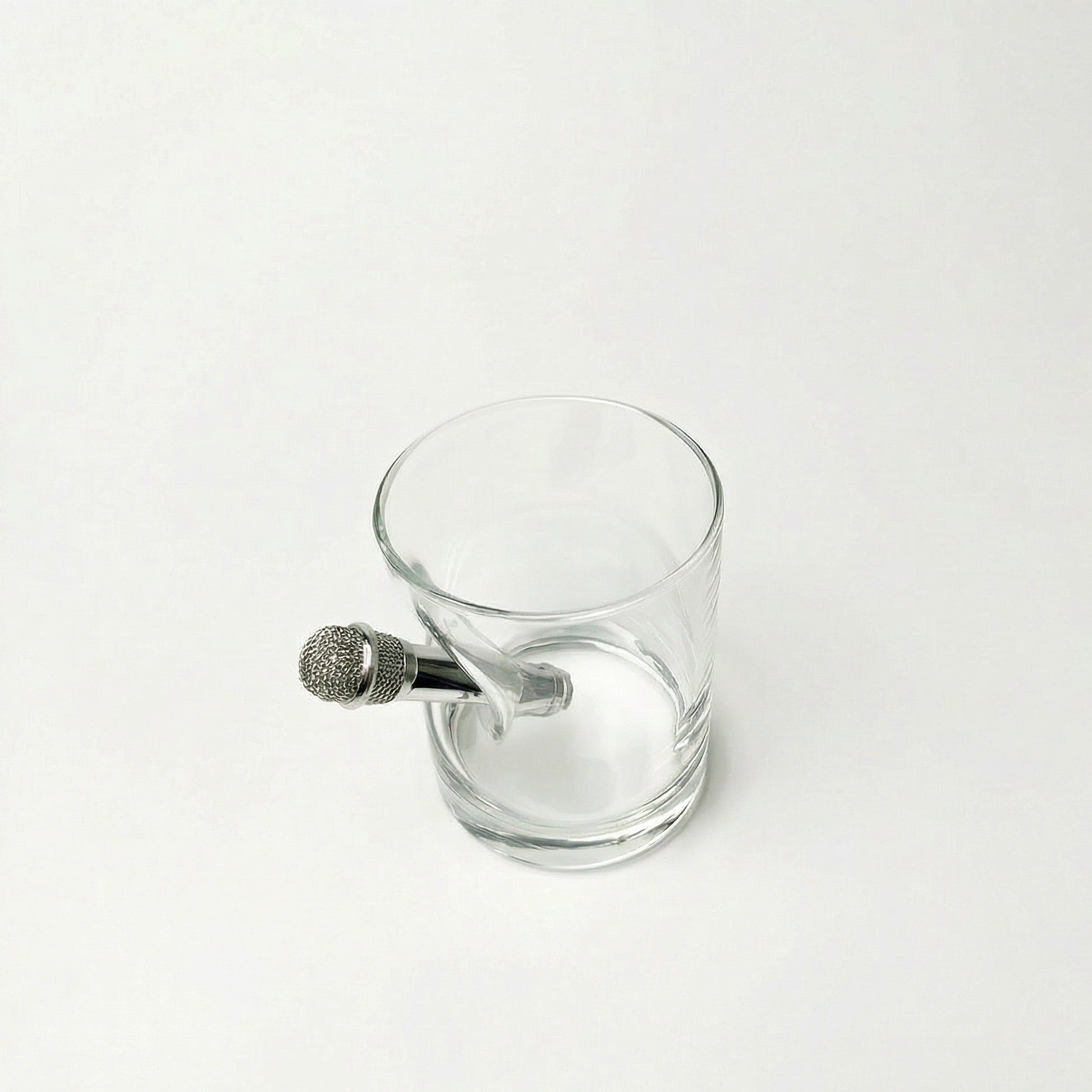 Mikrofon Whiskyglas – handgemachtes Geschenk für Musiker und Sänger – handgemachtes Geschenkglas von MELTGlas